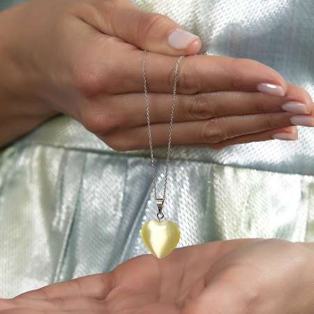Kalp Tasarım 925 Ayar Gümüş Zincirli Çift Taraflı Soft Yeşil Kedigözü Kolye - Thumbnail