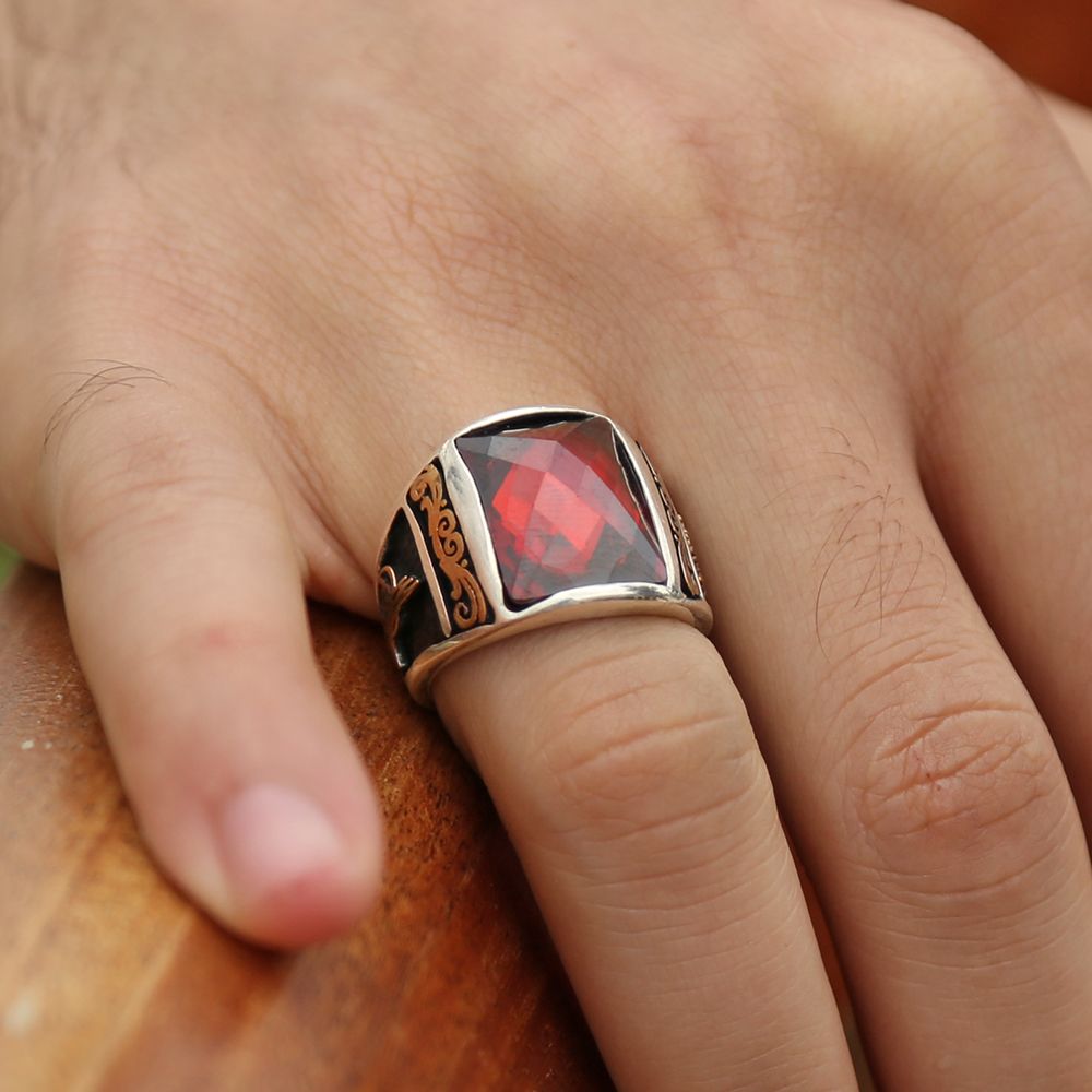 Tuğra İşlemeli Kırmızı Zirkon Taşlı 925 Ayar Gümüş Milli İrade Yüzüğü