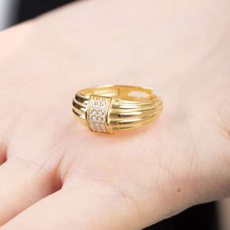 Zirkon Taşlı Dikdörtgen Detaylı Gold Renk Free Size 925 Ayar Gümüş Kadın Yüzük - Thumbnail